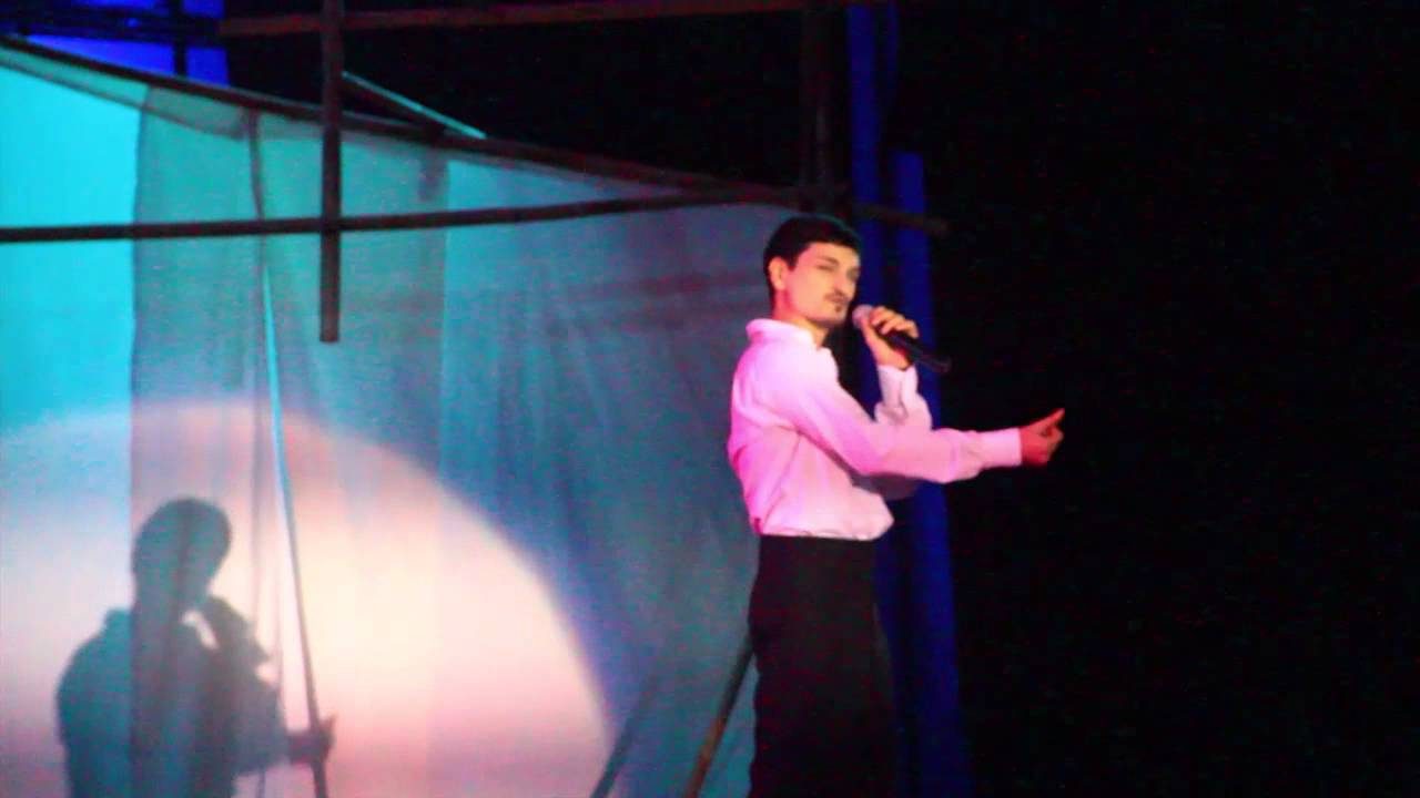 Kuya Manzano singing This Is the Moment on stage at the Rizal Park Broadway concert, Manila